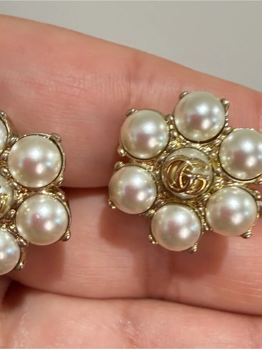 Gucci Pearl Flower Clip-On Earrings